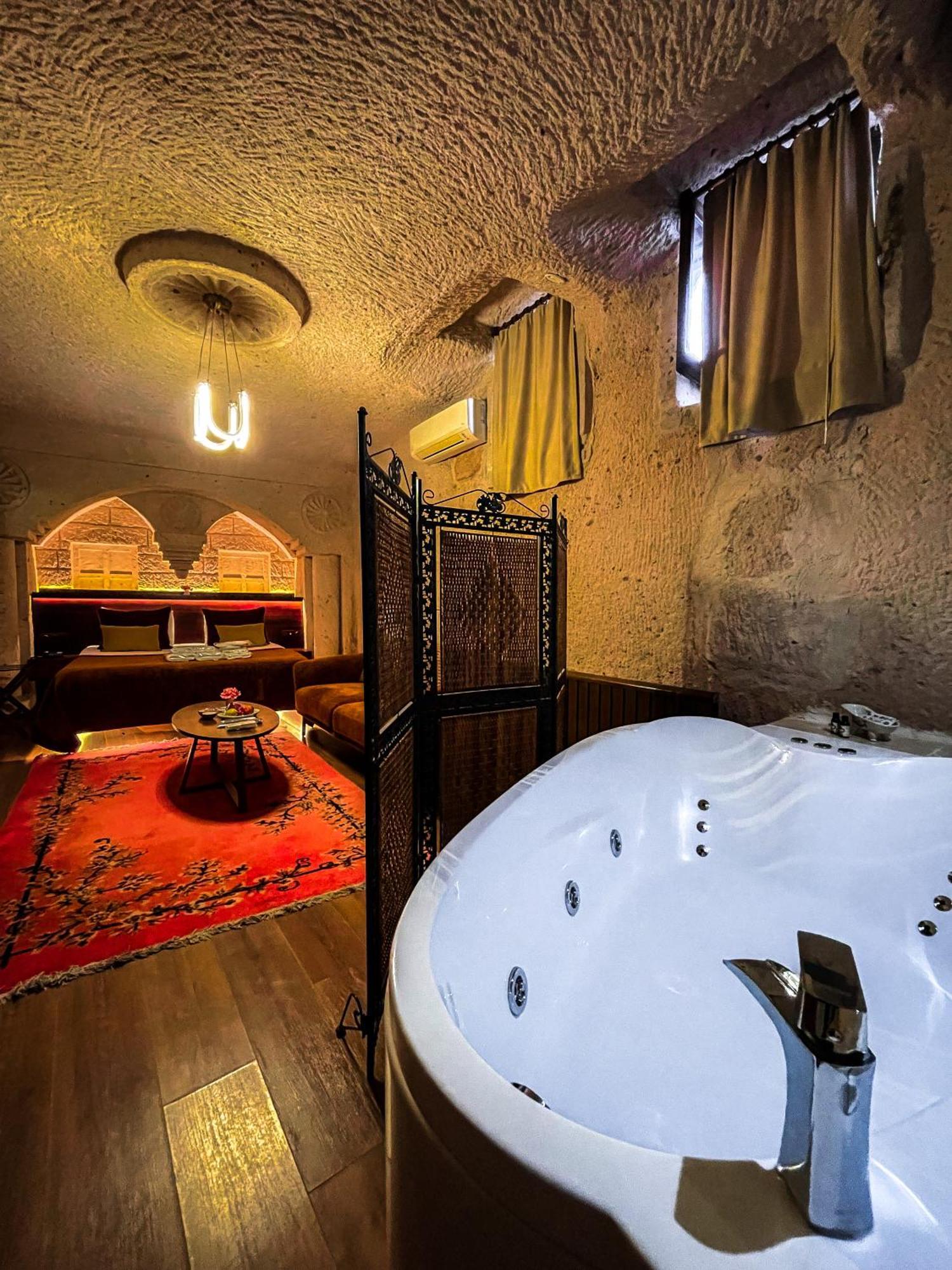 Mimi Cappadocia Luxury Cave Hotel Üçhisar Exteriör bild