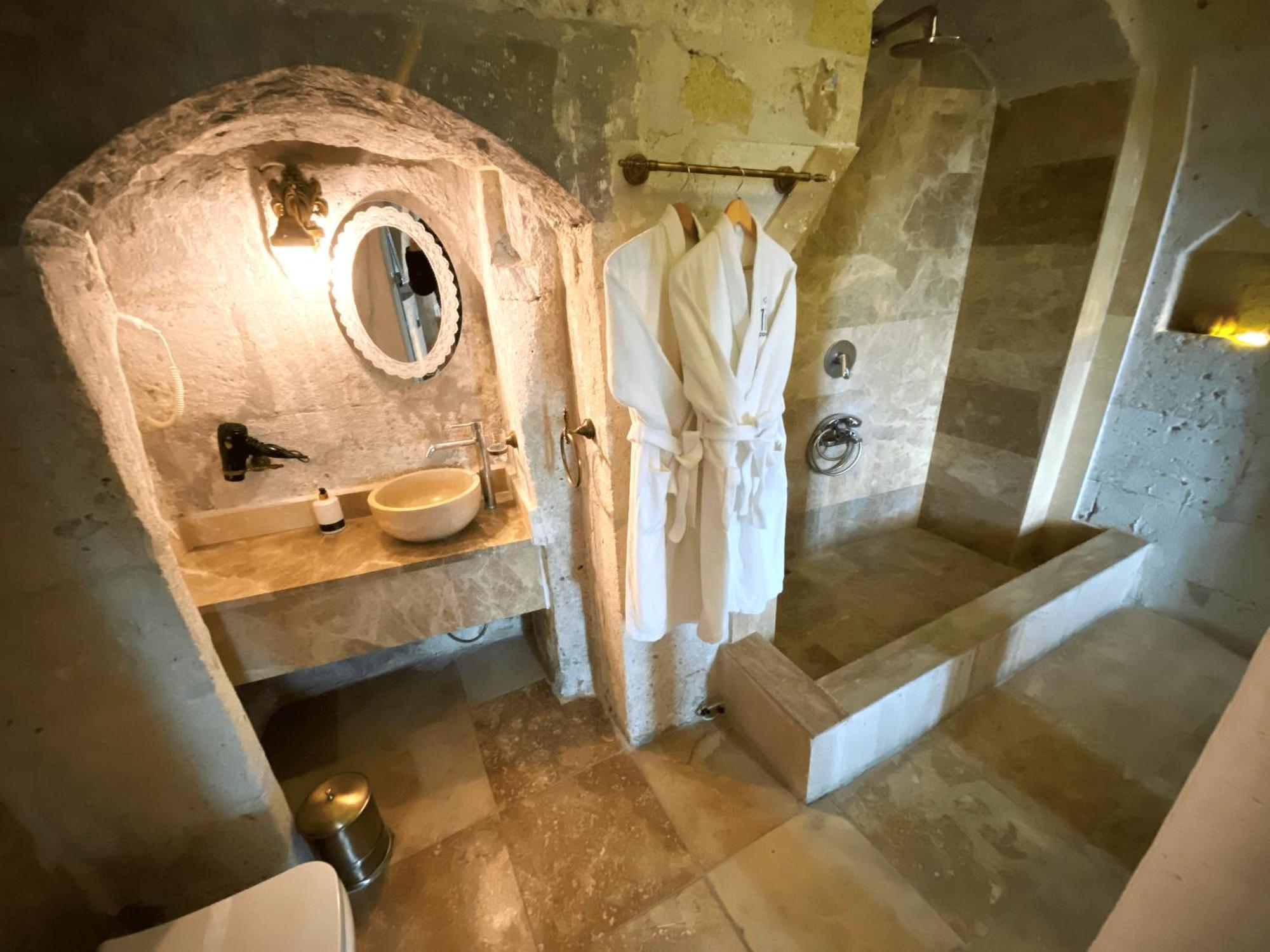 Mimi Cappadocia Luxury Cave Hotel Üçhisar Exteriör bild
