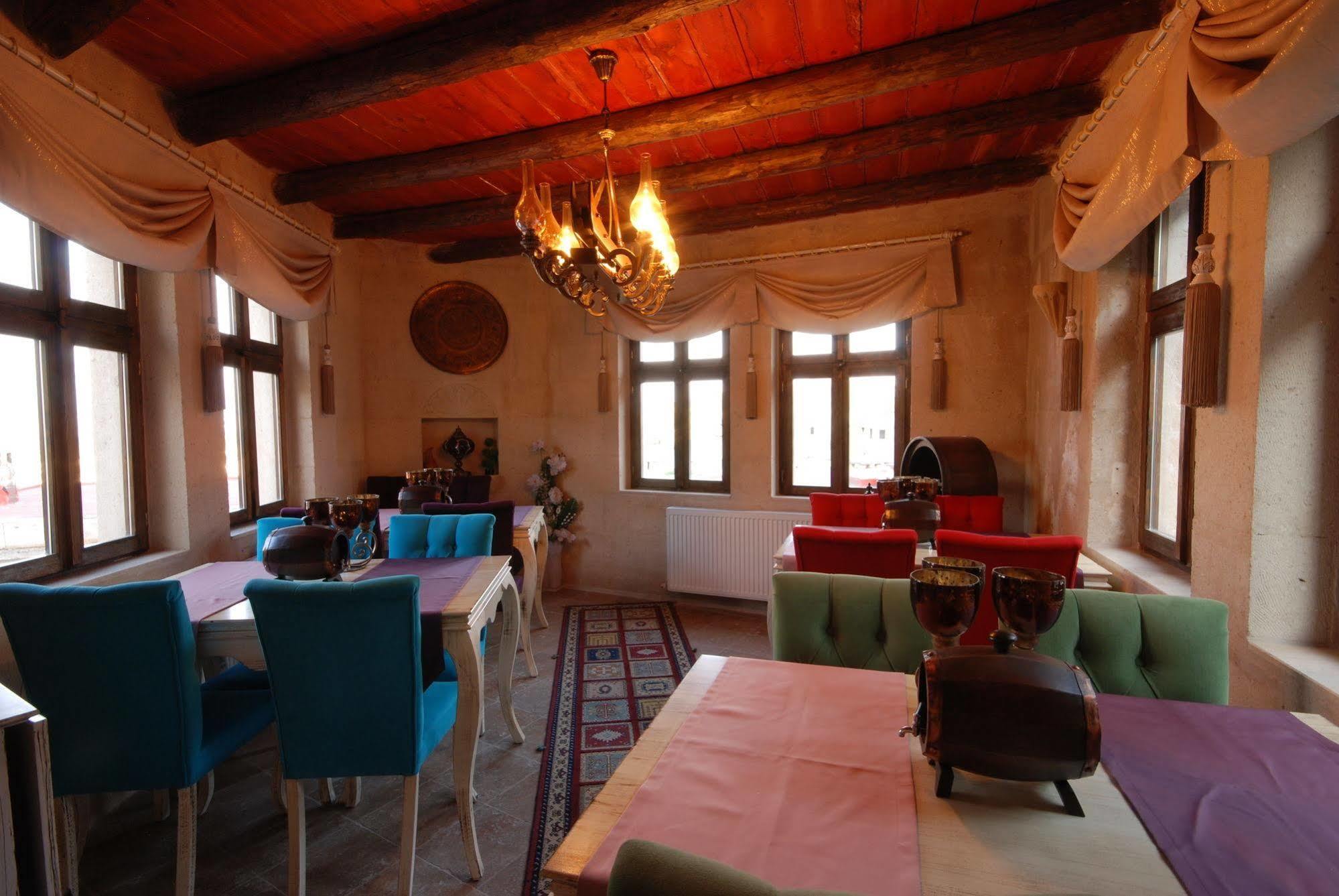 Mimi Cappadocia Luxury Cave Hotel Üçhisar Exteriör bild