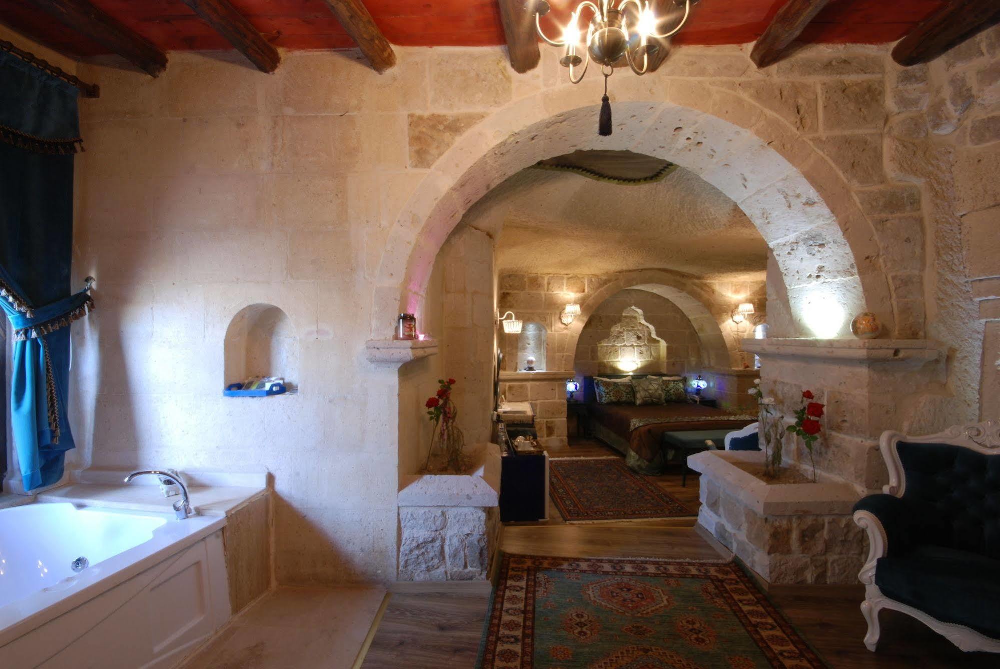 Mimi Cappadocia Luxury Cave Hotel Üçhisar Exteriör bild