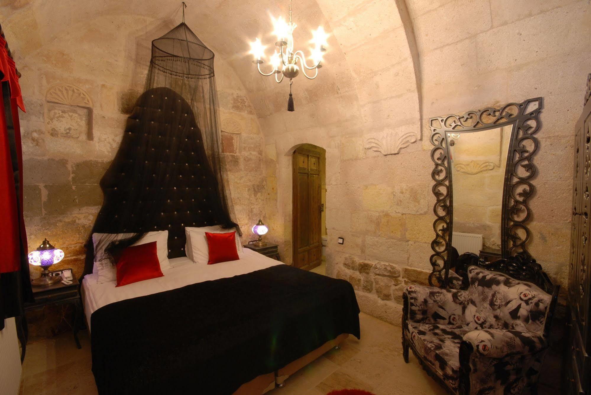 Mimi Cappadocia Luxury Cave Hotel Üçhisar Exteriör bild