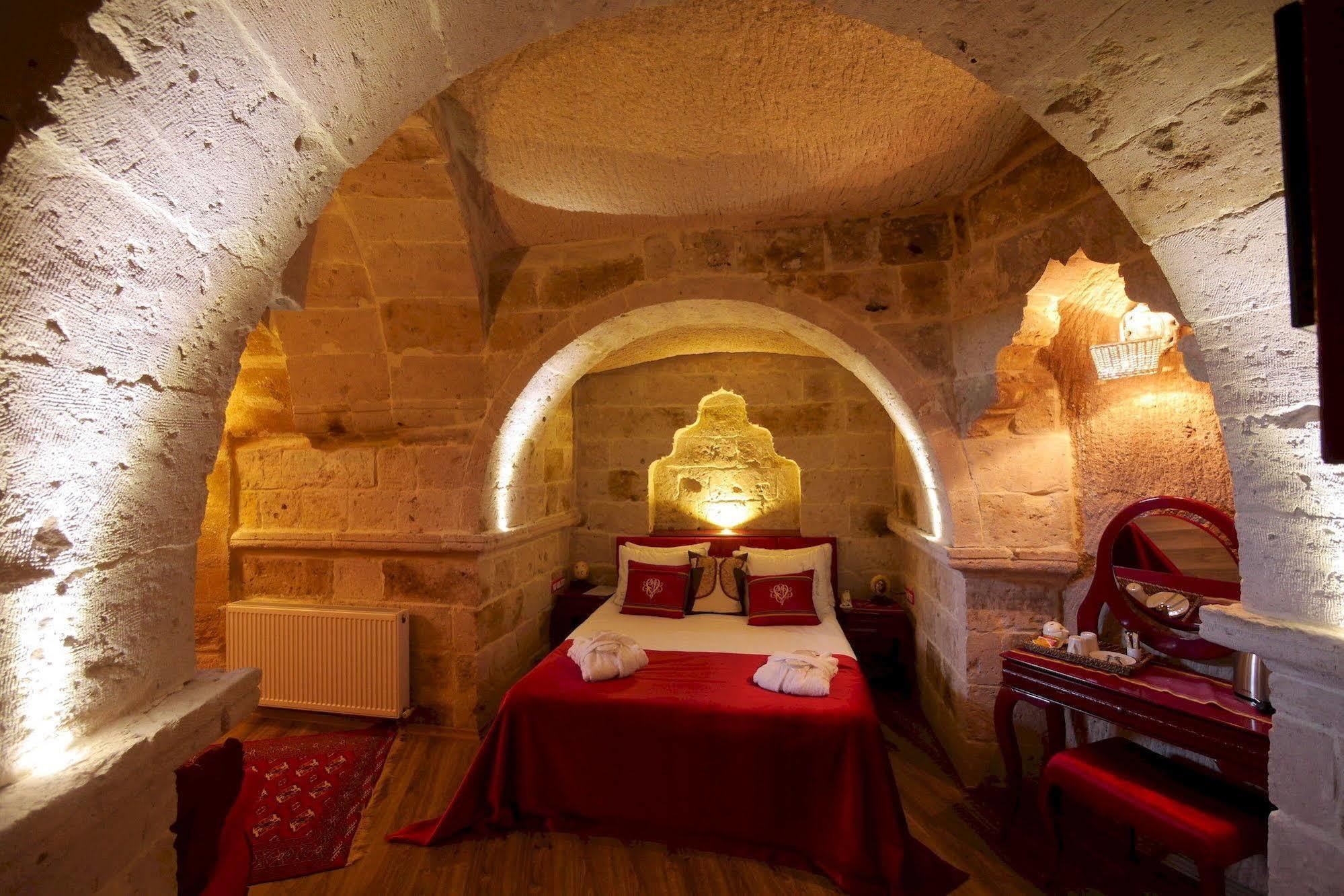 Mimi Cappadocia Luxury Cave Hotel Üçhisar Exteriör bild